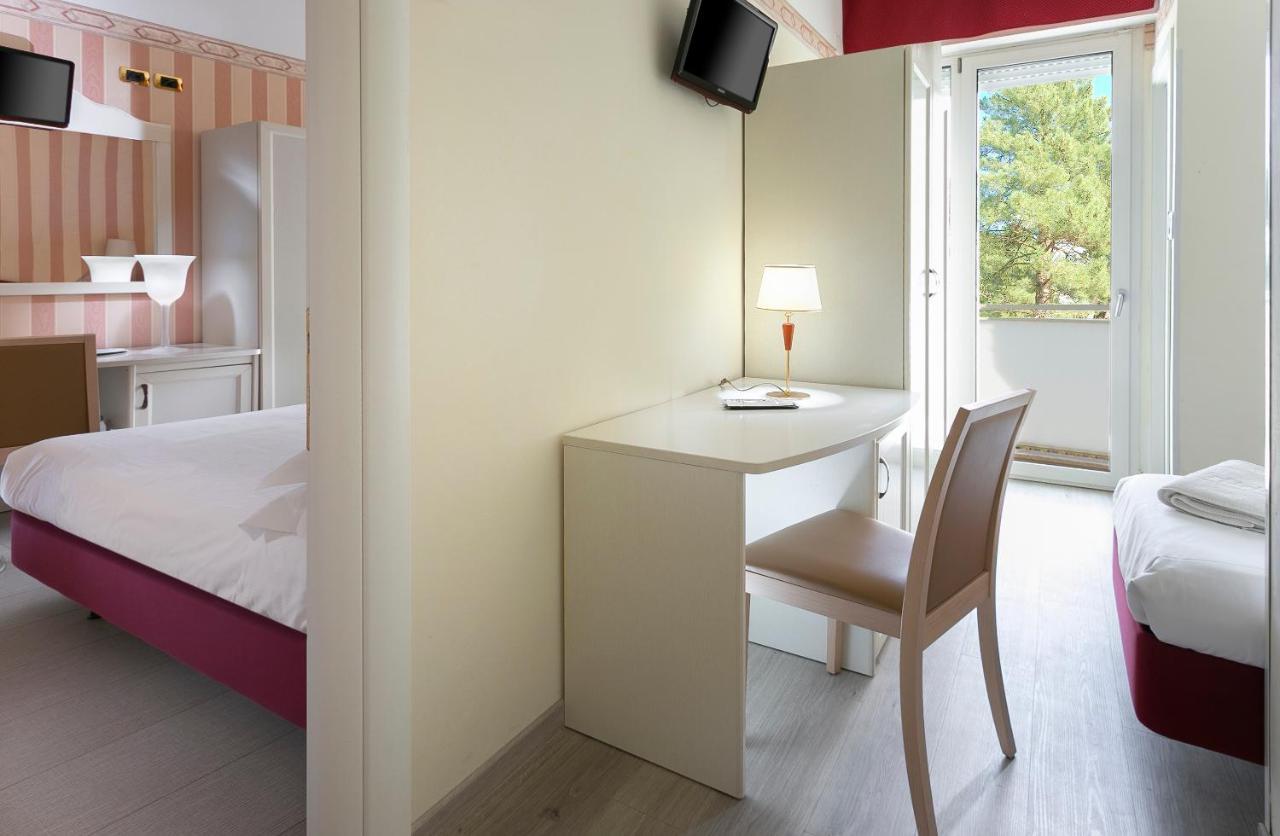 Hotel Bikini Rimini Ruang foto