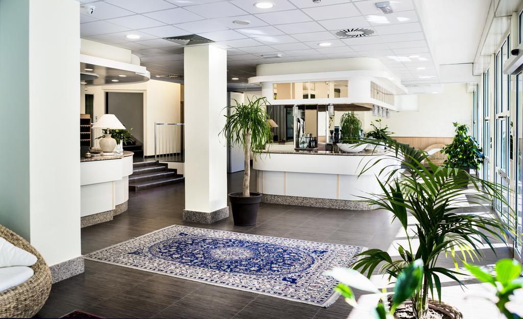 Hotel Bikini Rimini Bagian luar foto