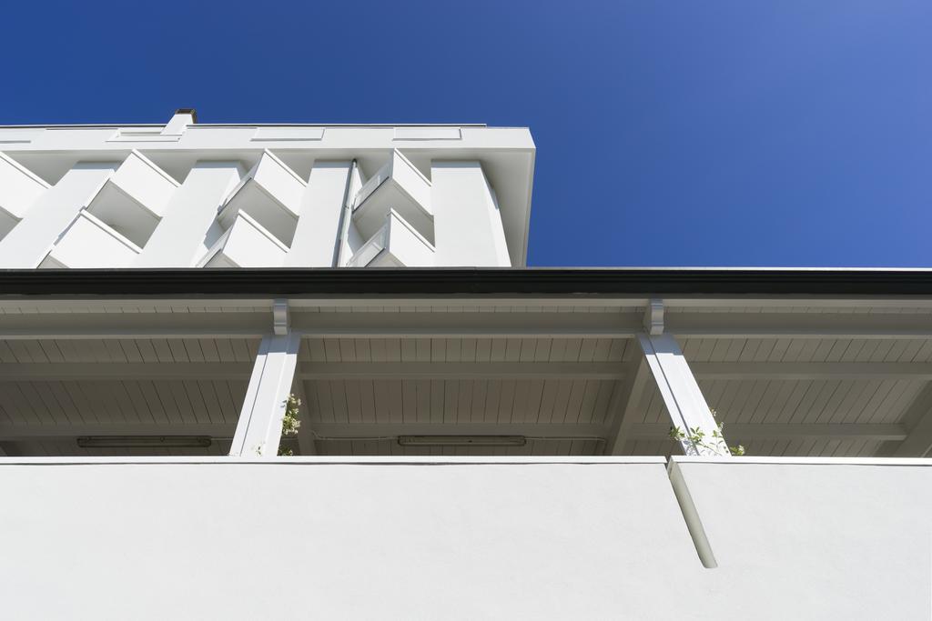 Hotel Bikini Rimini Bagian luar foto